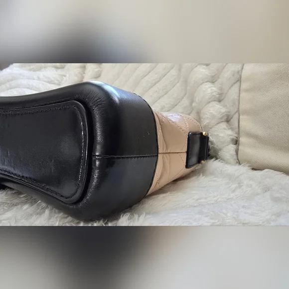 Chanel Gabrielle Small Hobo Bag Beige Black Quilted Calfskin | Two-Tone Chain - Picture 7 of 14